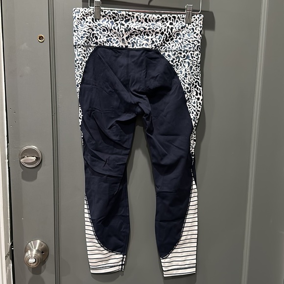 Navy blue Athleta leggings - Picture 4 of 7